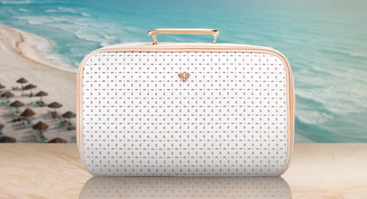 How to Pack the Amour Toiletry Travel Case