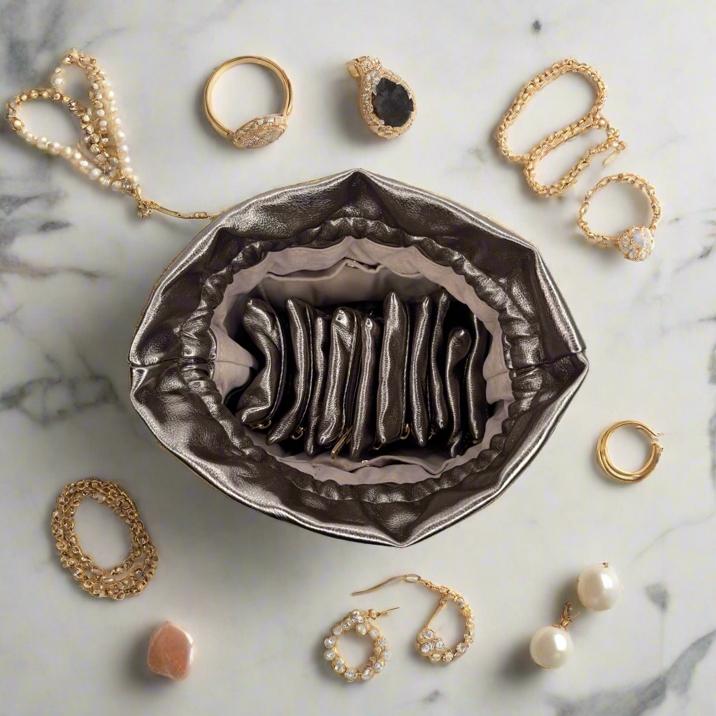 Oprah's Favorite Things 2021 - Dual Use Jewelry Case - Metallic