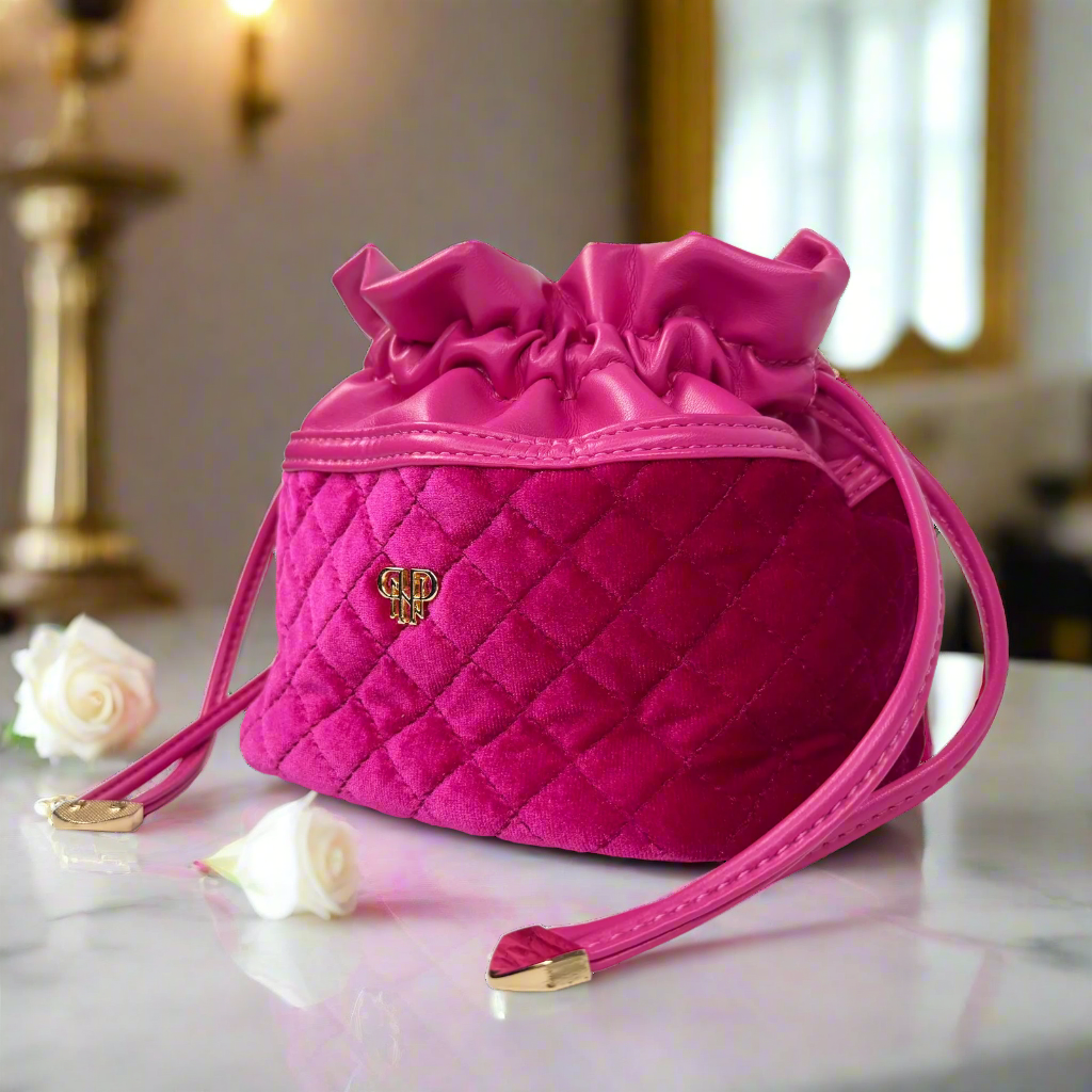 Oprah's Favorite Things 2021 - Dual Use Jewelry Case - Fuchsia
