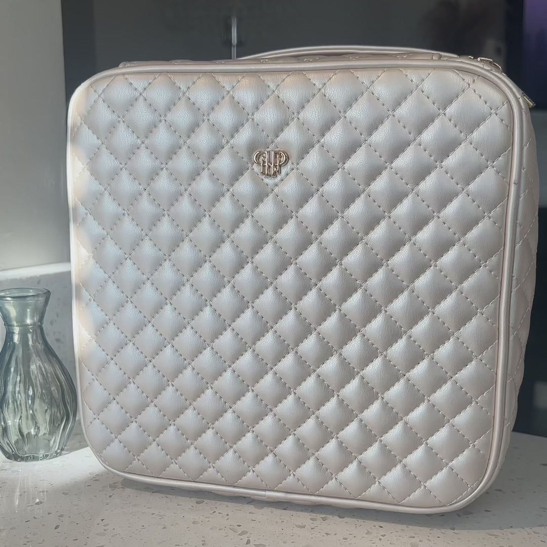 Mini Diva Makeup Case - Pearl Quilted