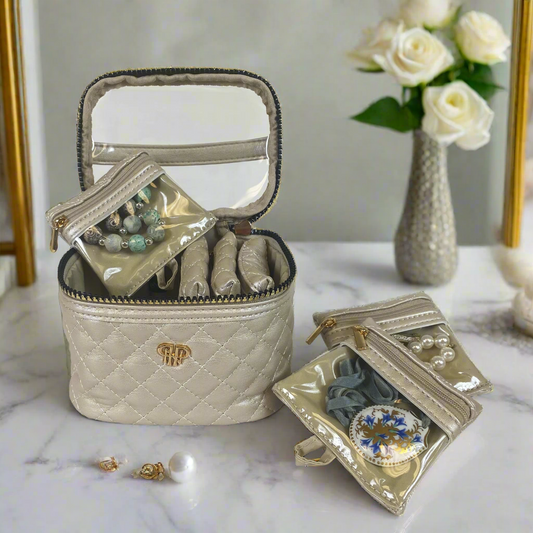 Getaway Jewelry Case - Pearl Quilted