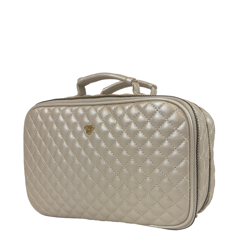 Amour Travel Case - Pearl Quilted